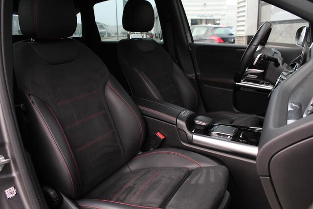 Mercedes-Benz B-KLASSE 180 Business Solution AMG / Carplay / Camera / N.A.P.