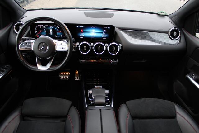 Mercedes-Benz B-KLASSE 180 Business Solution AMG | Trekhaak | Camera