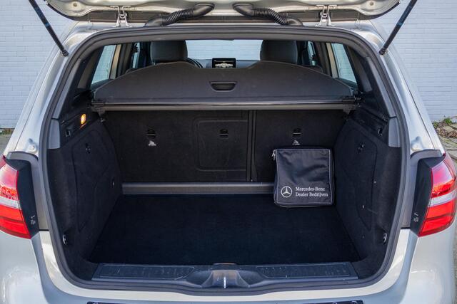 Mercedes-Benz B-KLASSE Navigatie|Stoelverwarming|Automaat|Bleutooth| 180 Business Solution