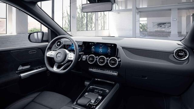 Mercedes-Benz B-KLASSE 250 Premium Plus | AMG | Trekhaak | Widescreen | Stoelverwarming |