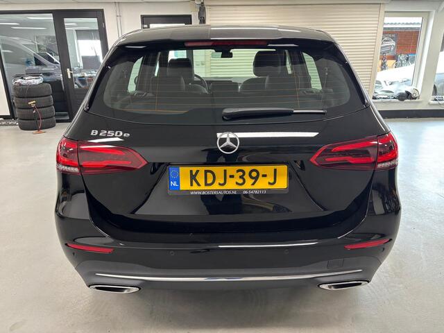 Mercedes-Benz B-KLASSE 250 e Premium Panorama Widescreen Dodehoek Camera