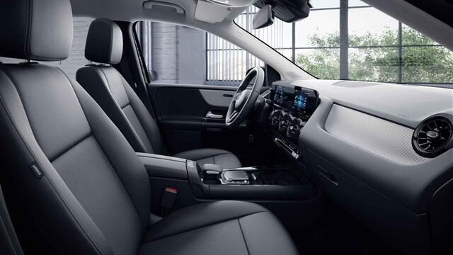 Mercedes-Benz B-KLASSE 250 e | Elektrische wegklapbare trekhaak | Luxury | Stoelverwarming | Achteruitrijcamera | All season banden |