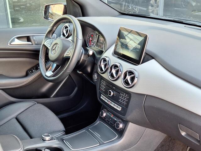 Mercedes-Benz B-KLASSE 180 Ambition | Automaat | Parkeersensoren rondom | Navigatie | Bluetooth | LED verlichting