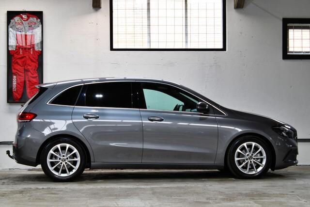 Mercedes-Benz B-KLASSE 180 Advantage | Line Style Plus | Smartphone integratie | Camera | Elektr. achterklep | NL auto |