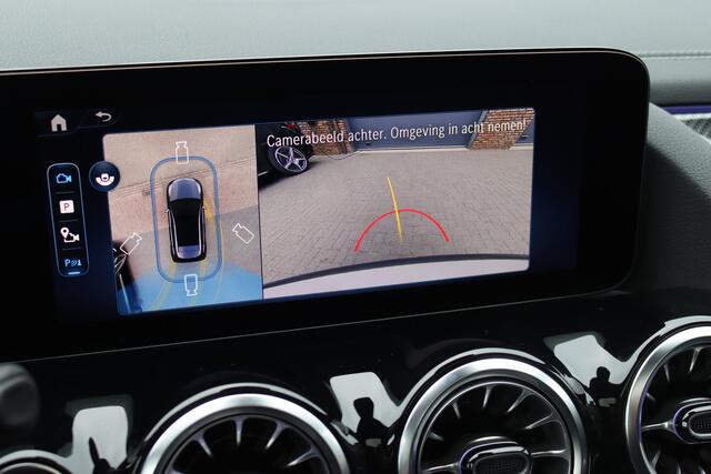 Mercedes-Benz B-KLASSE 250 e AMG Line | Panoramadak | Memory | Distronic | AMG Exclusief-pakket | Trekhaak | Surround Camera | Leder | Dodehoekassistent | Mutlibeam LED |