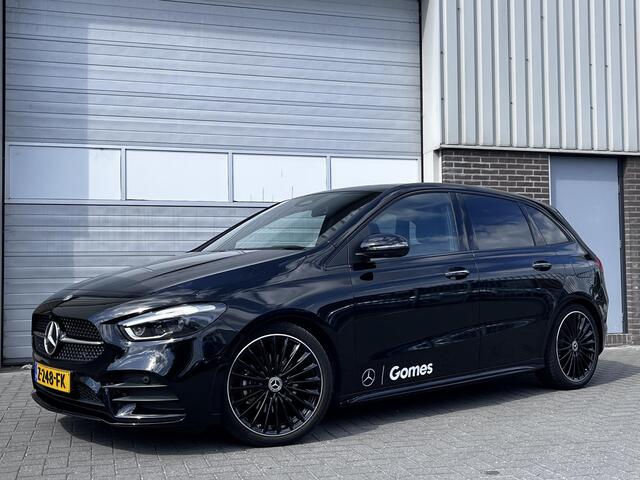 Mercedes-Benz B-KLASSE 180 AMG Line | Premium PLUS | Nightpakket | Panoramadak | 360° Camera | Memorystoelen verwarmd | Head-up Display | Sfeerverlichting