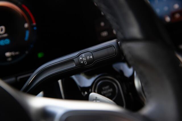 Mercedes-Benz B-KLASSE 250 e Premium Plus , Panoramadak, Burmester, Trekhaak, Head-up display,