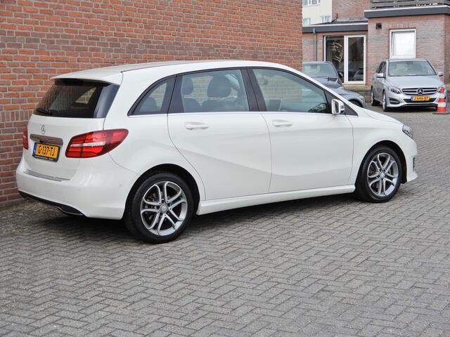Mercedes-Benz B-KLASSE 180 AMBITION automaat