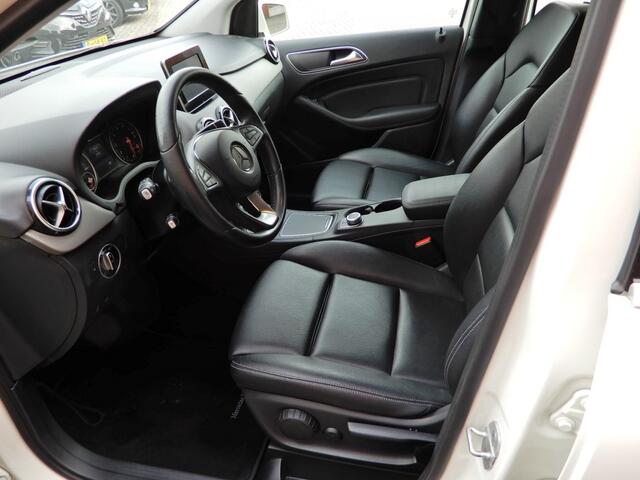 Mercedes-Benz B-KLASSE 180 AMBITION automaat