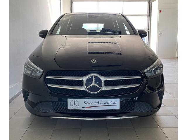 Mercedes-Benz B-KLASSE 180 Business Solution Luxury | Parkeer camera | Elektrische achterklep | Carplay