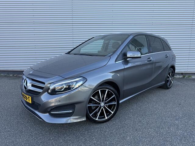 Mercedes-Benz B-KLASSE 180 Lease Ed. NAP Facelift Leer Trekhaak AMG PDC 18" Carplay Key