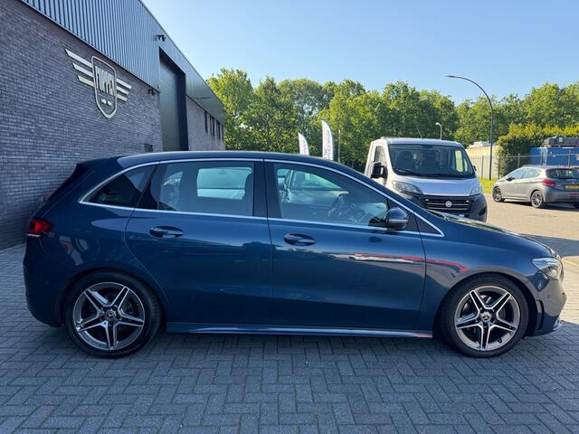 Mercedes-Benz B-KLASSE 180 Business Solution AMG | 12MND GARANTIE | AUTOMAAT | LED | CRUISE | CARPLAY | DAB | AIRCO | STOELVERWM. |