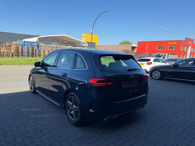 Mercedes-Benz B-KLASSE 180 Business Solution AMG | 12MND GARANTIE | AUTOMAAT | LED | CRUISE | CARPLAY | DAB | AIRCO | STOELVERWM. |