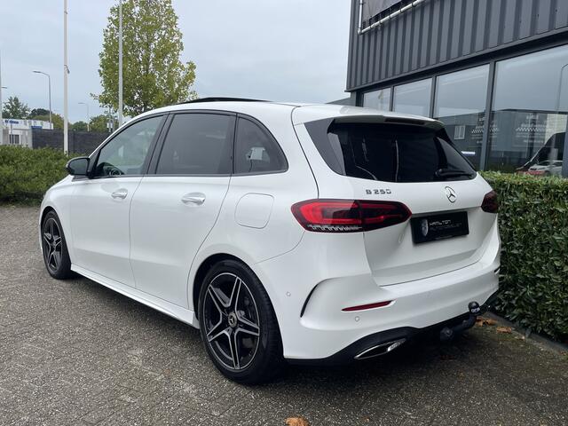 Mercedes-Benz B-KLASSE B 250 225pk Aut. AMG Pakket Premium Plus Vol opties 152dkm!
