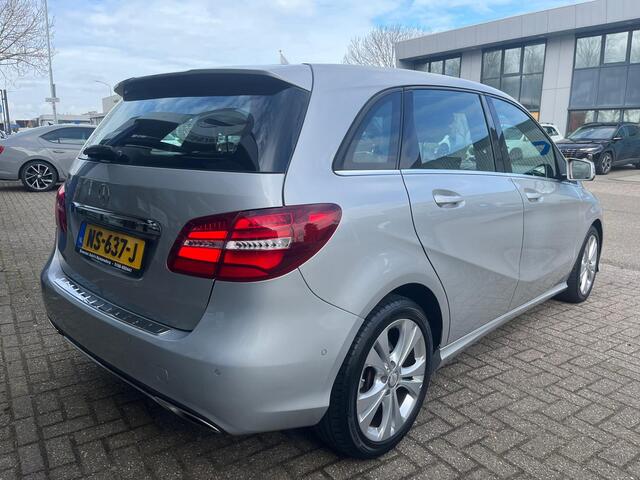 Mercedes-Benz B-KLASSE B180 Ambition | 122 PK | Navigatie | Cruise Control |