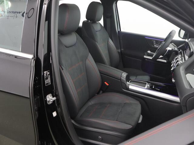 Mercedes-Benz B-KLASSE 180 Business Solution AMG | Panoramadak | Winter pakket | Memory stoelen | Trekhaak | Parkeercamera | Sfeerverlichting |