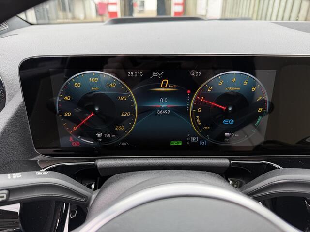 Mercedes-Benz B-KLASSE 250 e 17"/Panoramadak/Trekhaak/Head-up/Dodehoek/Adaptieve cruise/Camera/Stoelverwarming/Sfeerverlichting/Apple Carplay & Android Auto