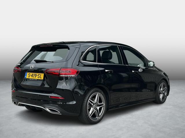 Mercedes-Benz B-KLASSE 180 AMG Line | Achteruitrijcamera | Widescreen | Stoelverwarming