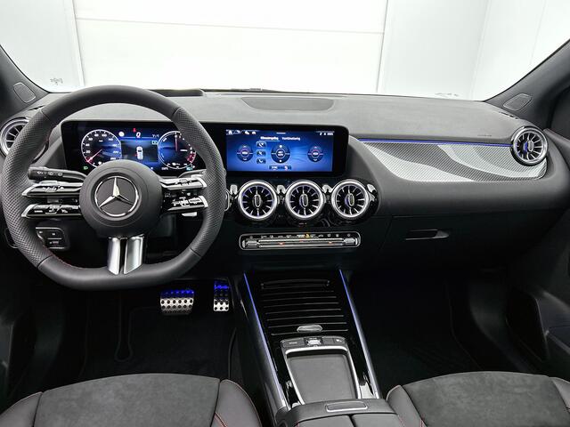 Mercedes-Benz B-KLASSE 250 e Business Solution AMG | Premium Plus pakket | Trekhaak | Nightpakket | GUARD 360 ° Vehicle protection Plus | Panoramadak | |