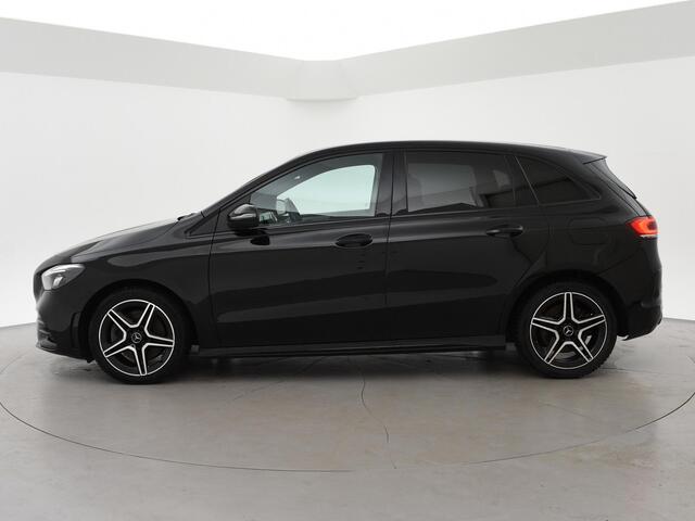 Mercedes-Benz B-KLASSE 250e 218 PK AMG NIGHT + SFEERVERLICHTING | CAMERA | 18 INCH | STOELVERWARMING