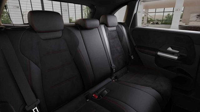 Mercedes-Benz B-KLASSE 180 AMG Line | Panoramadak | Night | Widescreen | Achteruitrijcamera | Stoelverwarming | Sfeerverlichting |