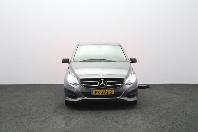 Mercedes-Benz B-KLASSE 180 123 PK Automaat Activity Edition, Leder, Trekhaak, Cruise Control