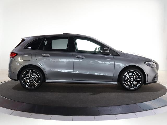 Mercedes-Benz B-KLASSE 250e Business Solution AMG | Panoramaschuifdak | Night | Winter pakket | Trekhaak | Stoelverwarming |