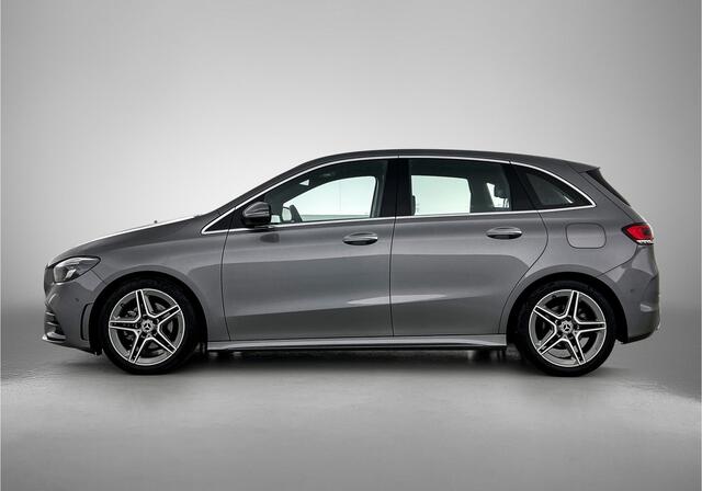 Mercedes-Benz B-KLASSE 180 Business Line | Trekhaak | AMG Line | Led lights | Parkeerpakket met achteruitrijcamera | Keyless-Go. Inclusief 24 maanden Mercedes-Benz Certified garantie voor Europa.