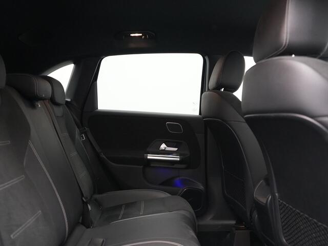 Mercedes-Benz B-KLASSE 250 e Business Solution AMG Limited PHEV 218pk Dealer O.H. | Burmester Audio | Alcantara Sportstoelen Verwarmd | Camera | Sfeerverlichting | Apple Carplay | Widescreen Navigatie | DAB | Plug In Hybrid |