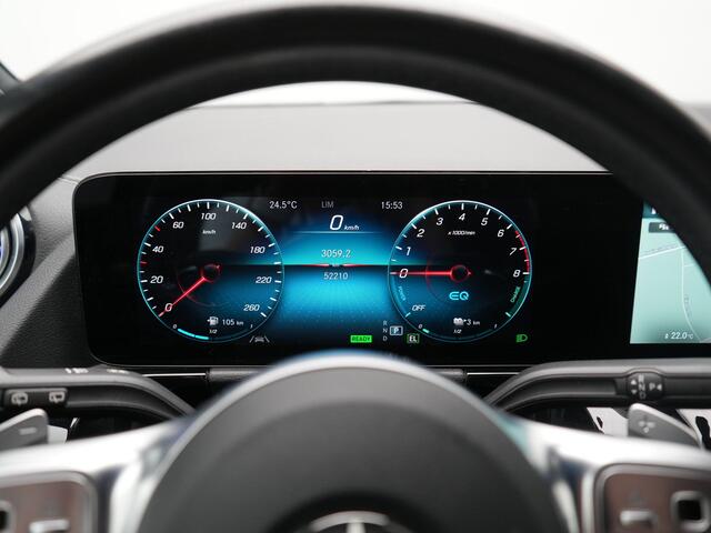 Mercedes-Benz B-KLASSE 250 e Business Solution AMG Limited PHEV 218pk Dealer O.H. | Burmester Audio | Alcantara Sportstoelen Verwarmd | Camera | Sfeerverlichting | Apple Carplay | Widescreen Navigatie | DAB | Plug In Hybrid |