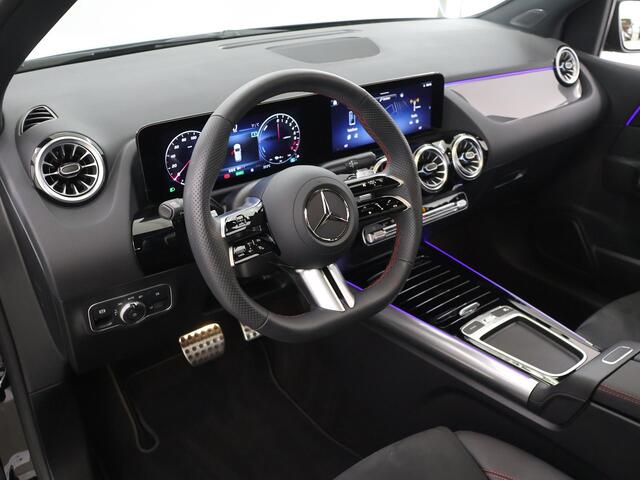 Mercedes-Benz B-KLASSE 250e Business Solution AMG | Panoramaschuifdak | Night | Winter pakket | Trekhaak | Stoelverwarming |