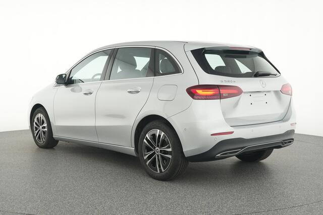 Mercedes-Benz B-KLASSE 250 e Plug-In Hybride Trekhaak | Ledkoplampen | Parkeerpakket met achteruitrijcamera | EASY PACK achterklep | Stoelverwarming. Inclusief 24 maanden Mercedes-Benz Certified garantie voor Europa.