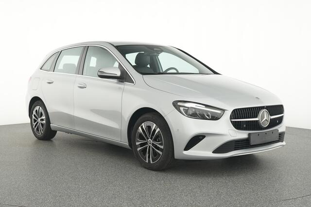 Mercedes-Benz B-KLASSE 250 e Plug-In Hybride Trekhaak | Ledkoplampen | Parkeerpakket met achteruitrijcamera | EASY PACK achterklep | Stoelverwarming. Inclusief 24 maanden Mercedes-Benz Certified garantie voor Europa.