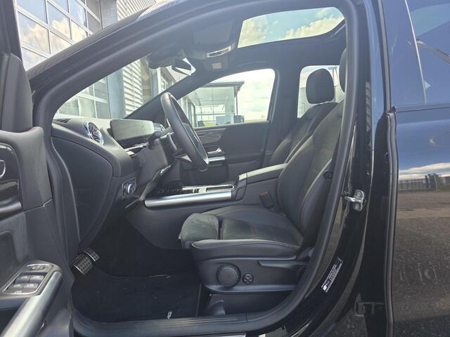 Mercedes-Benz B-KLASSE 180 Business Solution AMG | Trekhaak | Panoramadak