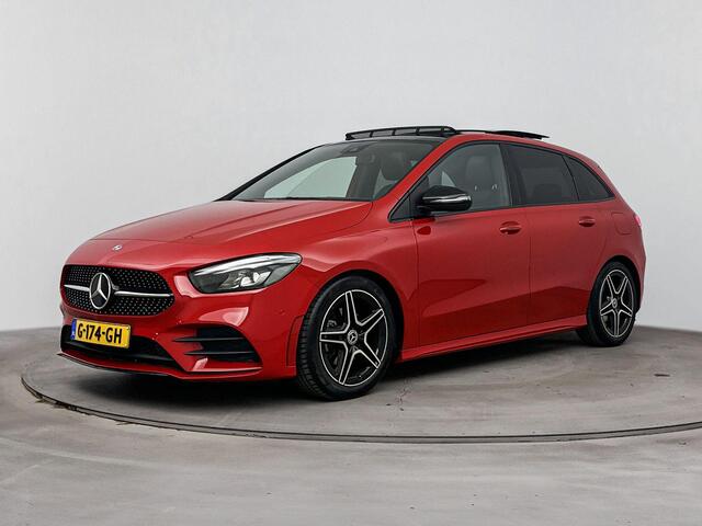 Mercedes-Benz B-KLASSE 180 Business Solution AMG | Schuif/kanteldak | Achteruitrij camera | Cruise control | Stoelverwarming | Navigatie |