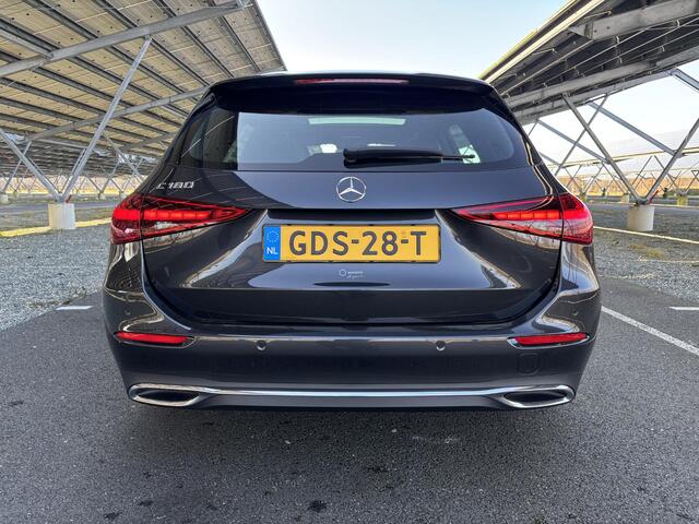 Mercedes-Benz C-KLASSE 180 Luxury Line Mercedes-Benz C 180 Estate Luxury Line | Panoramadak | Apple Car Play | LED | Stoelverwarming | 18-Inch