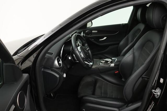 Mercedes-Benz C-KLASSE 300e AMG Night | Carplay | 360 camera | Trekhaak | Stoelverwarming | Keyless | Leder/Alcantara | Full LED | Navigatie