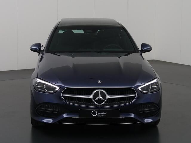 Mercedes-Benz C-KLASSE 180 Luxury Line | Sfeerverlichting | Stoelverwarming | Achteruitrijcamera | Smartphone-integratie | Panoramaschuifdak |