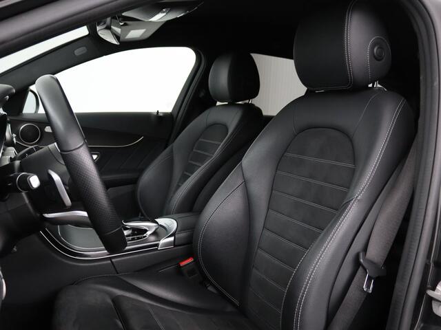 Mercedes-Benz C-KLASSE 300e AMG Night | Adaptive cruise | Stoelverwarming | Carplay | Leder/Alcantara | Camera | Navigatie | Full LED
