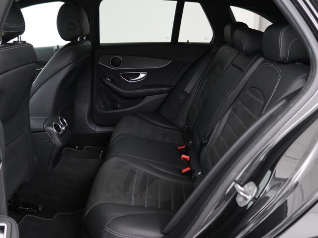 Mercedes-Benz C-KLASSE 300e AMG Night | Adaptive cruise | Stoelverwarming | Carplay | Leder/Alcantara | Camera | Navigatie | Full LED