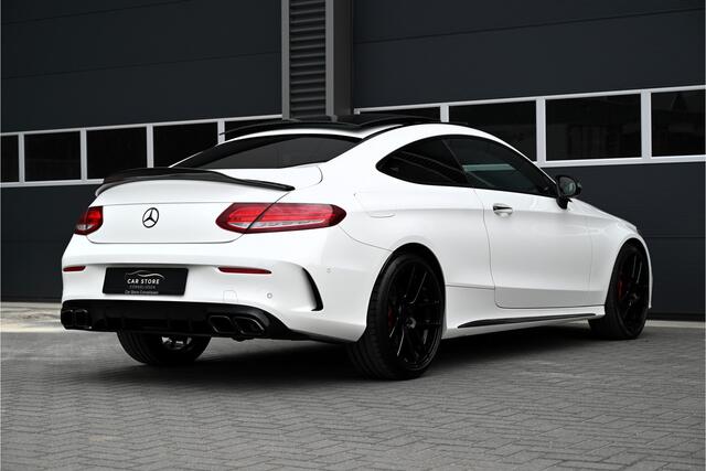 Mercedes-Benz C-KLASSE Coupé 250 AMG / PANO / NIGHT / LEDER / BURMESTER / 360 CAMERA / LED / SFEER / C63 PAKKET