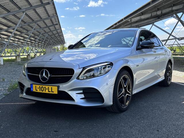 Mercedes-Benz C-KLASSE 300 e Business Solution AMG Limited | Night | Panoramadak | Stoelverwarming | Sfeerverlichting | Apple carplay |