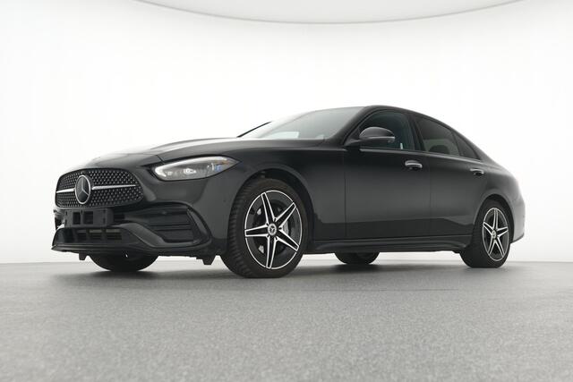 Mercedes-Benz C-KLASSE 300 e AMG Plug-In Hybride AMG line | Night Pakket | Distronic | 360° camera | Digital Licht | Keyless Go. Inclusief 24 maanden Mercedes-Benz Certified garantie voor Europa.