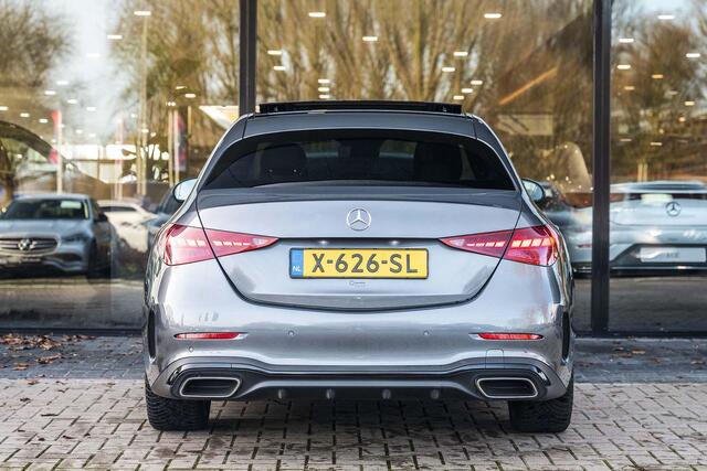Mercedes-Benz C-KLASSE 180 AMG Line | Panorama-schuifdak | Stoelverwarming | Sfeerverlichting | Achteruitrijcamera