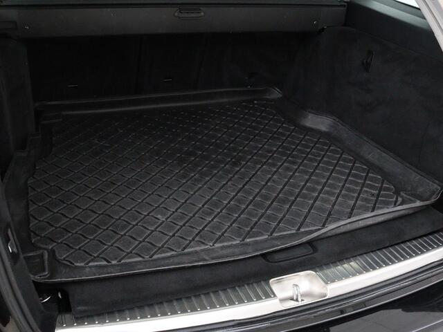 Mercedes-Benz C-KLASSE 180 Avantgarde | Half leder | Adaptief LED | Trekhaak | Navigatie | Climate control | Park Assist | Cruise control | Bluetooth