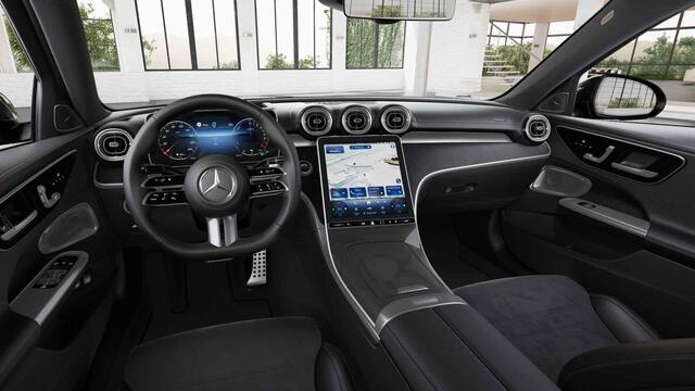 Mercedes-Benz C-KLASSE Limousine 300 e Business Solution AMG Premium PLUS | Panorama dak | Trekhaak