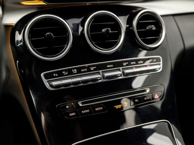Mercedes-Benz C-KLASSE Estate 220 CDI Prestige 170Pk Automaat (NAVIGATIE, CAMERA, LEDER, GETINT GLAS, ELEK SPORTSTOELEN, STOELVERWARMING, ELEK ACHTERKLEP, CRUISE, NIEUWE APK, NIEUWSTAAT)