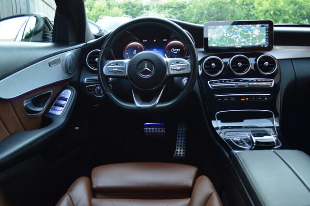 Mercedes-Benz C-KLASSE 180 AMG Led Panorama Leder Virtual Sfeer Camera 360 Keyless Pdc