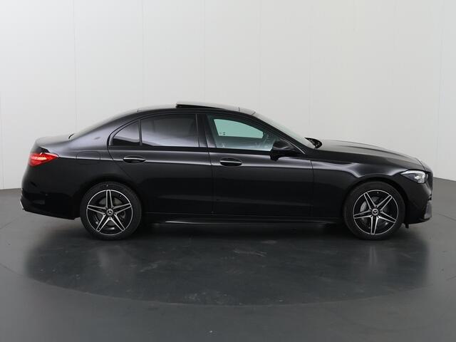 Mercedes-Benz C-KLASSE 300 e AMG Line | Night | Panoramadak | Massagestoelen | Digital Light | Burmester | Memory | Sfeerverlichting |