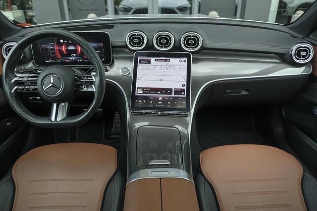 Mercedes-Benz C-KLASSE C300 AMG 258pk Panoramadak Digital light Stoelventilatie Head-up 19" LMV Memory Night pakket